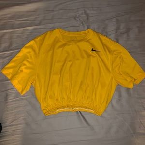 Bundle Nike Crop Shirts